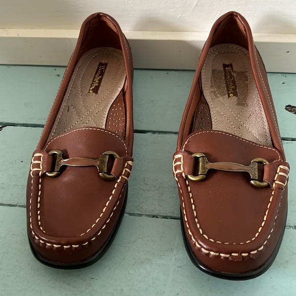 Loafer Size 6W Horse-bite Buckle Leather Upper Thom McAn - Picture 2 of 13